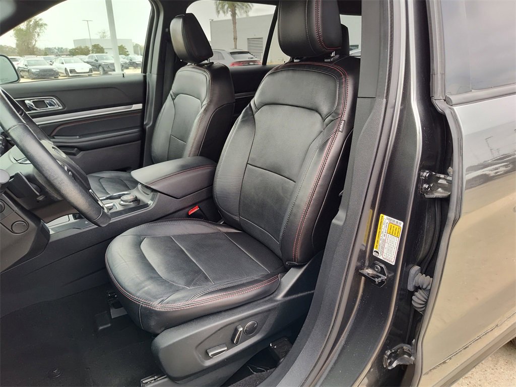 Used 2018 Ford Explorer Sport w/ Equipment Group 401A image 24
