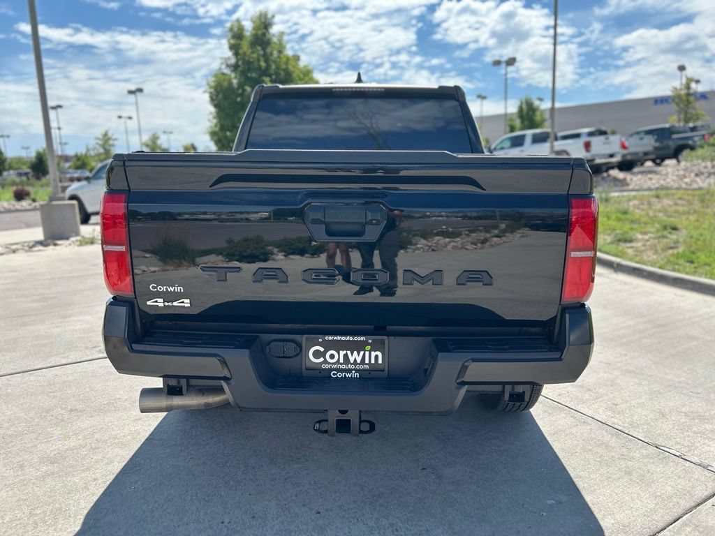 Used 2025 Toyota Tacoma SR5 AWD/4WD image 8