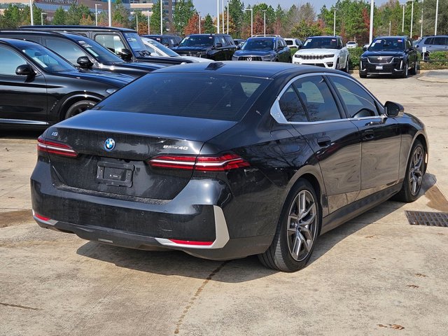 Used 2025 BMW i5 eDrive40i w/ Premium Package image 5