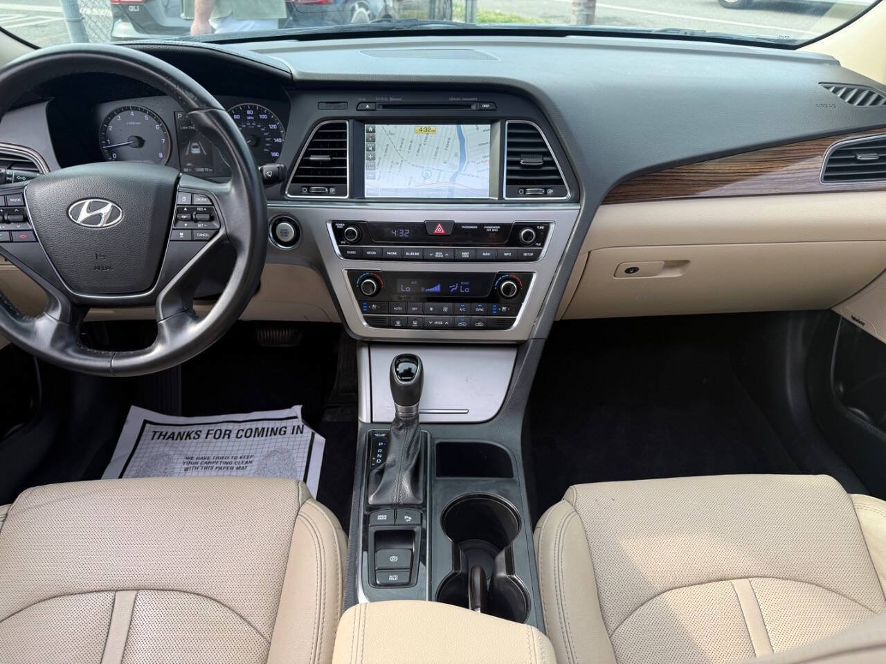 Used 2017 Hyundai Sonata Limited w/ Ultimate Package 04 FWD image 14