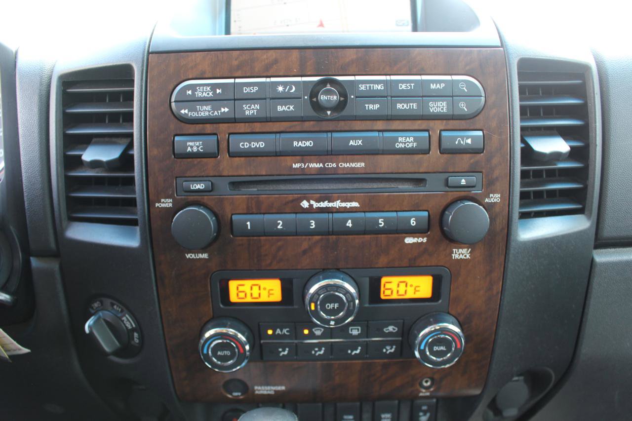 Used 2011 Nissan Titan SL w/ SL Technology Pkg AWD/4WD image 26