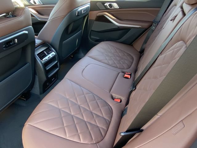 Used 2026 BMW X5 xDrive50e w/ Executive Package AWD/4WD image 16