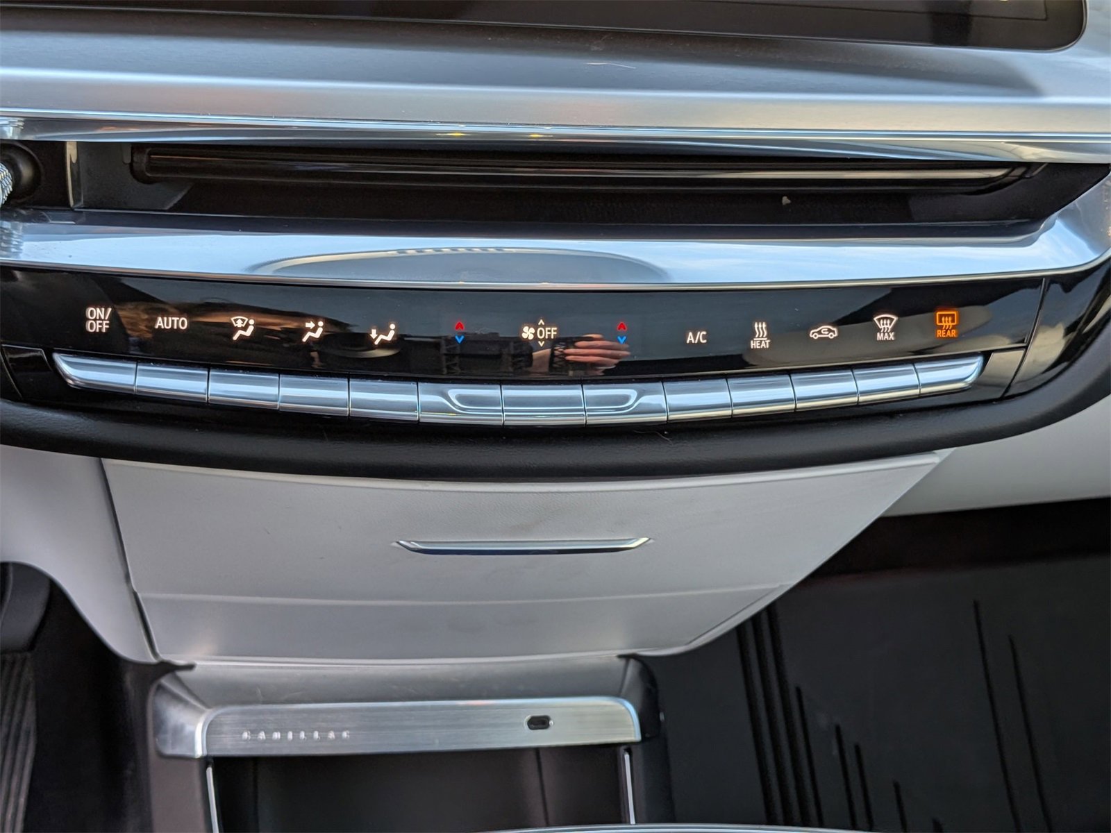 Used 2024 Cadillac Lyriq Luxury w/ LPO, Floor Liner Package image 24