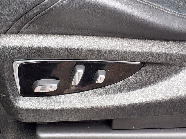 Used 2020 Cadillac Escalade Luxury image 4