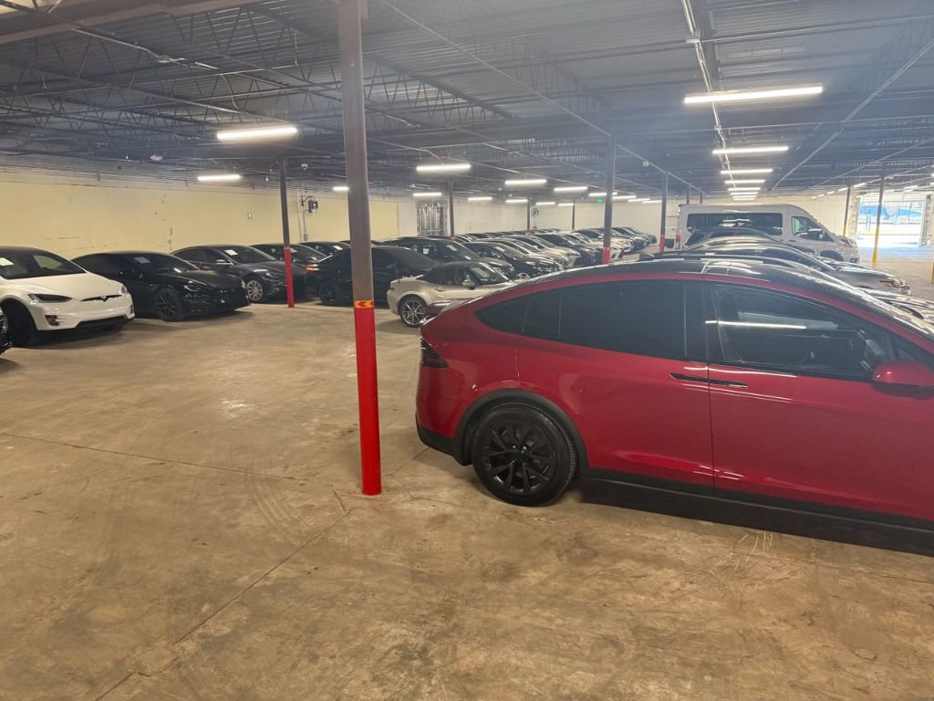 Used 2024 Tesla Model X image 18