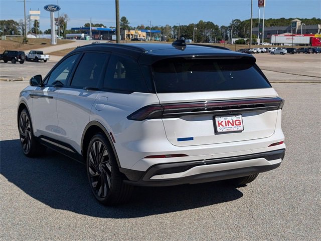 New 2026 Lincoln Nautilus Reserve image 12