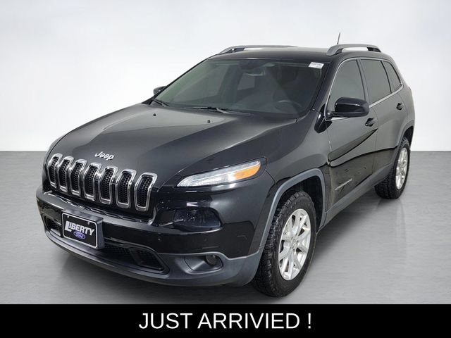 Used 2016 Jeep Cherokee Latitude AWD/4WD image 7