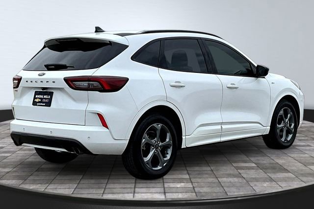 Used 2023 Ford Escape ST-Line w/ Tech Pack #1 image 7