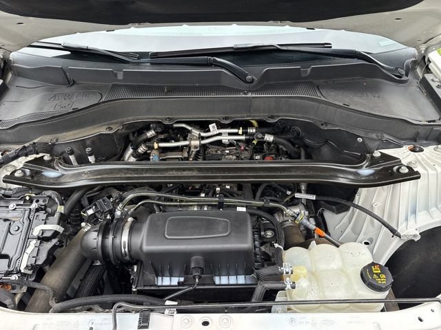 Used 2022 Ford Explorer Limited w/ Equipment Group 301A AWD/4WD image 53