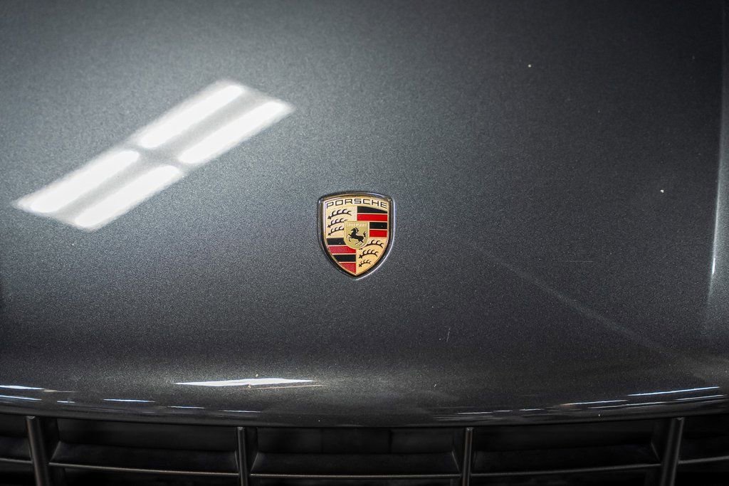 Used 2017 Porsche Macan image 8