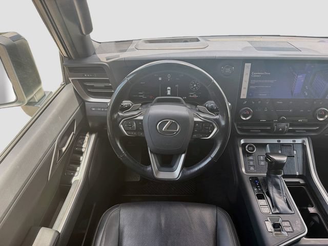 Used 2024 Lexus GX 550 AWD/4WD image 17