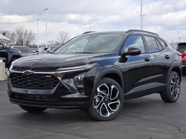 New 2026 Chevrolet Trax RS w/ Driver Confidence Package image 2