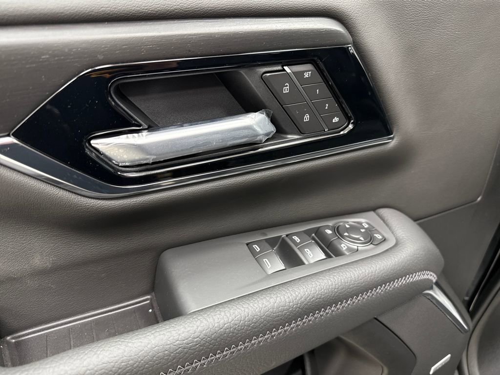 New 2026 GMC Yukon Denali w/ Sun & Power Step Package image 21