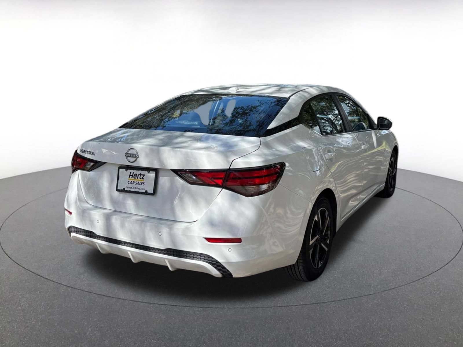 Used 2025 Nissan Sentra SV FWD image 12