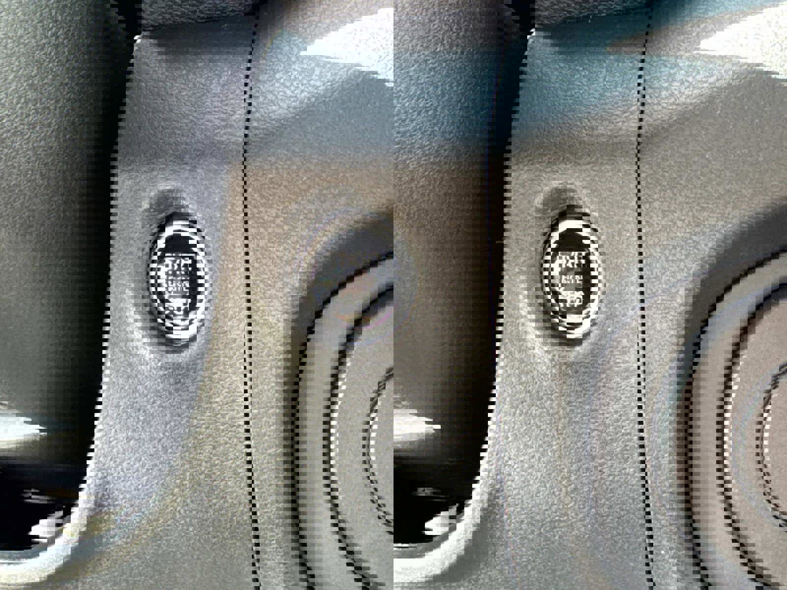 Used 2023 Nissan Frontier SV image 45