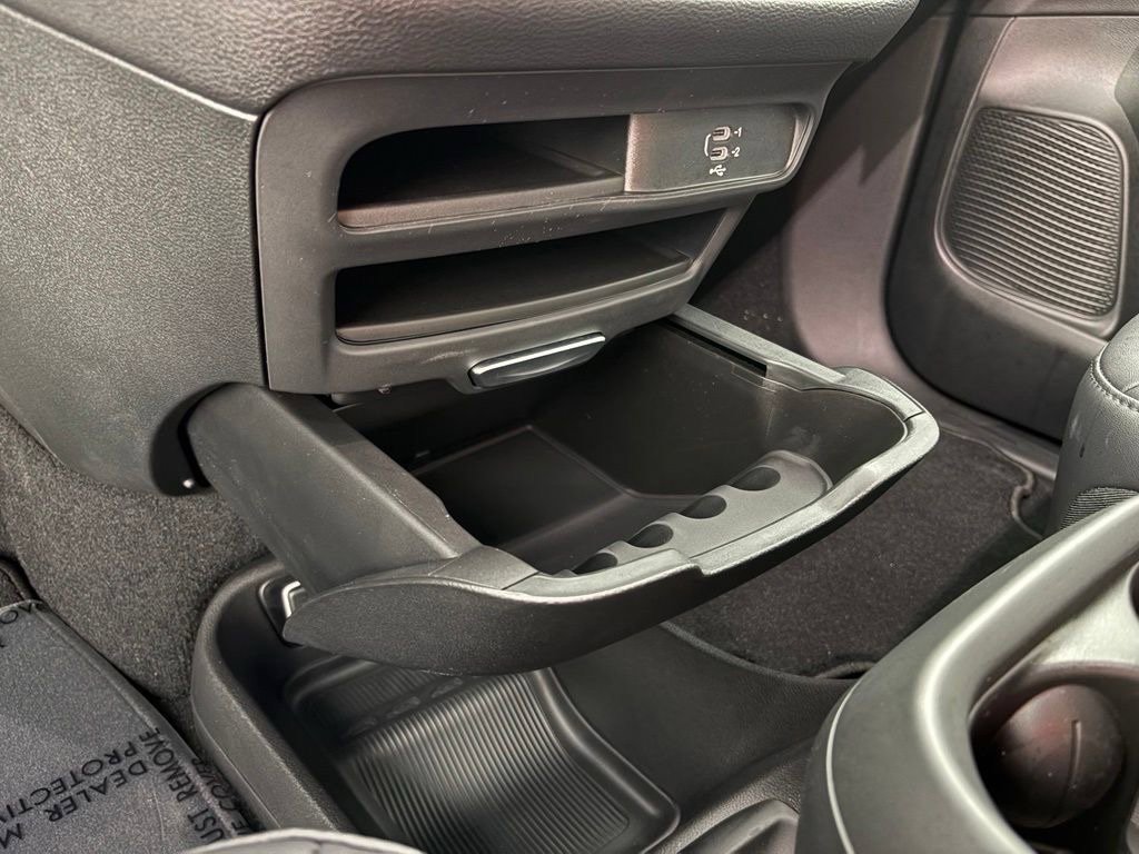 New 2027 Chrysler Pacifica LX FWD image 39