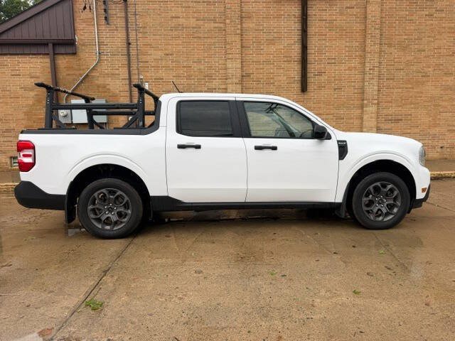 Used 2024 Ford Maverick XLT w/ XLT Luxury Package AWD/4WD image 3