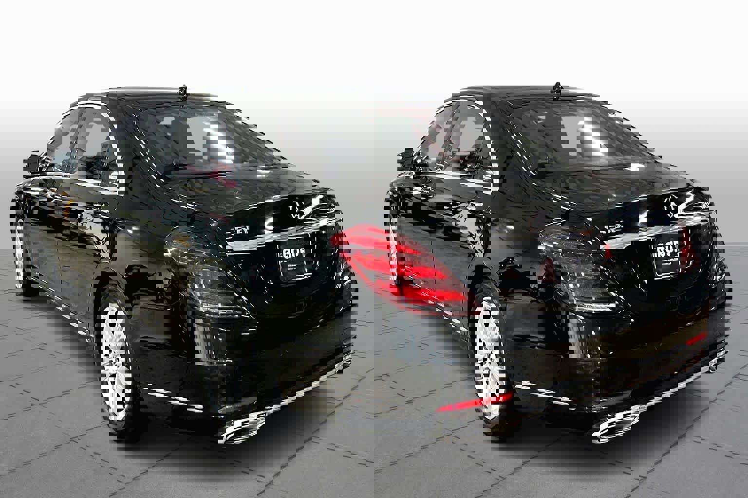 Used 2019 Mercedes-Benz S 560 4MATIC Sedan image 12