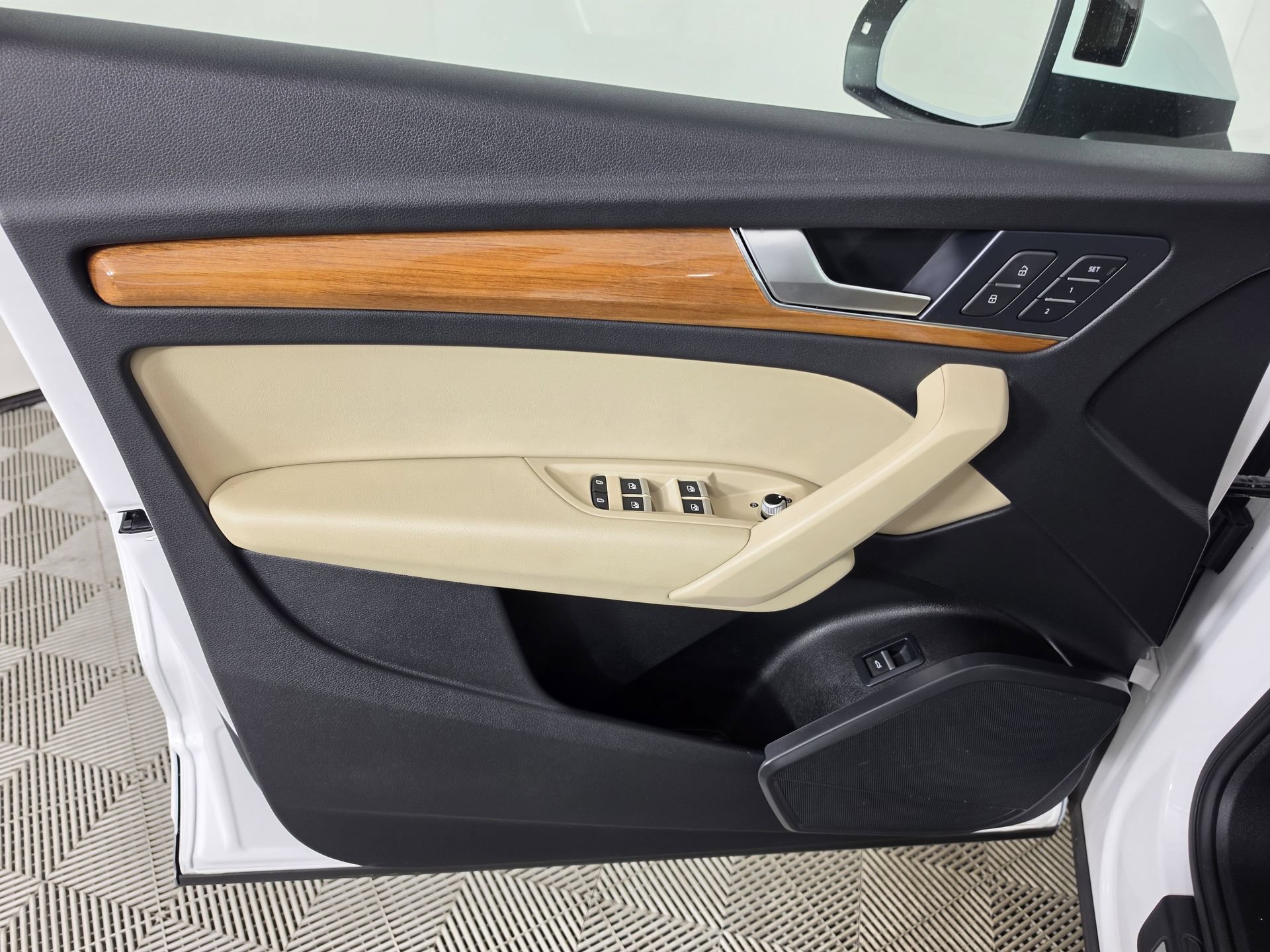 Certified 2023 Audi Q5 Premium Plus AWD/4WD image 16