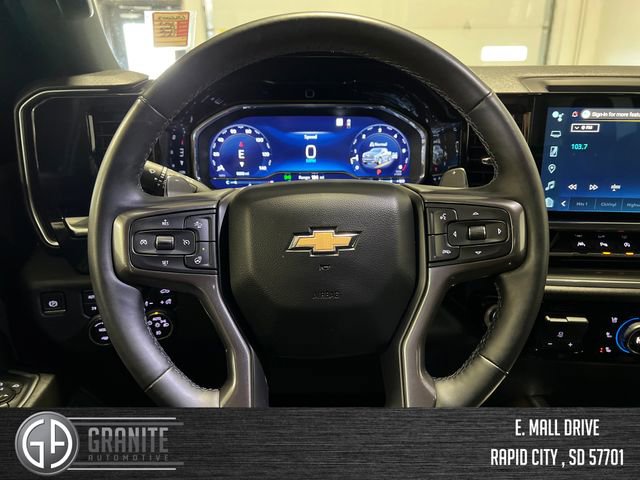 Used 2023 Chevrolet Silverado 1500 High Country image 14