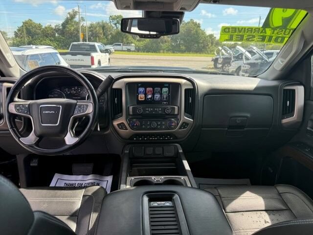 Used 2019 GMC Sierra 2500 Denali AWD/4WD image 14