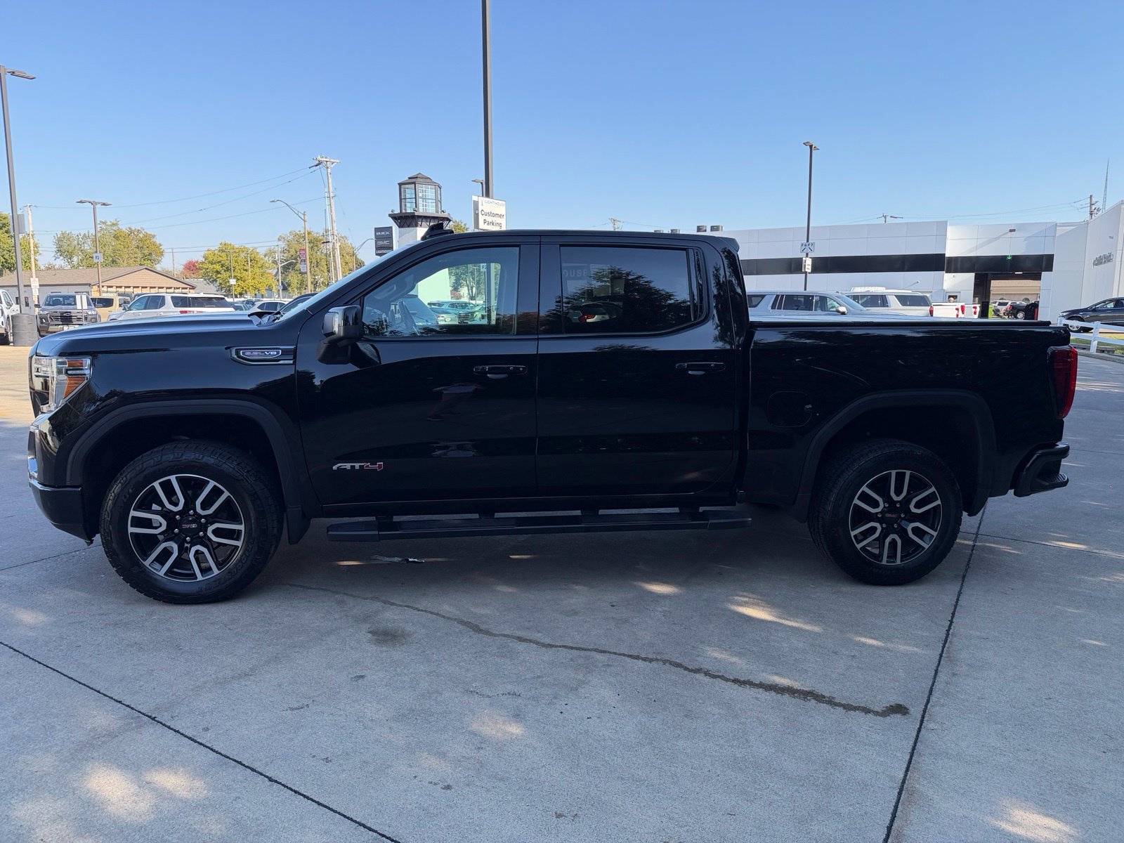 Used 2019 GMC Sierra 1500 AT4 w/ AT4 Premium Package AWD/4WD image 8