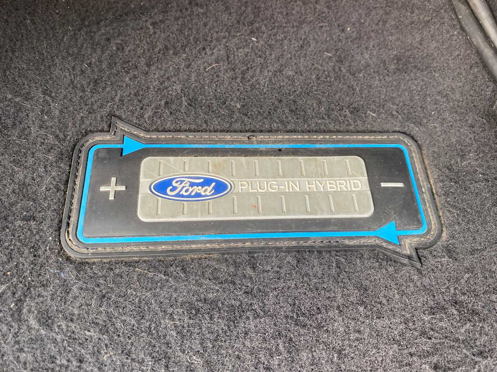 Used 2016 Ford C-MAX Energi SEL w/ Equipment Group 302A FWD image 35