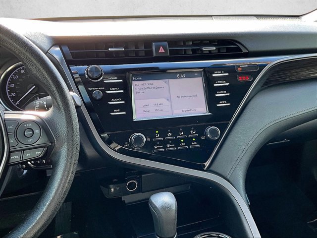 Used 2019 Toyota Camry LE image 8
