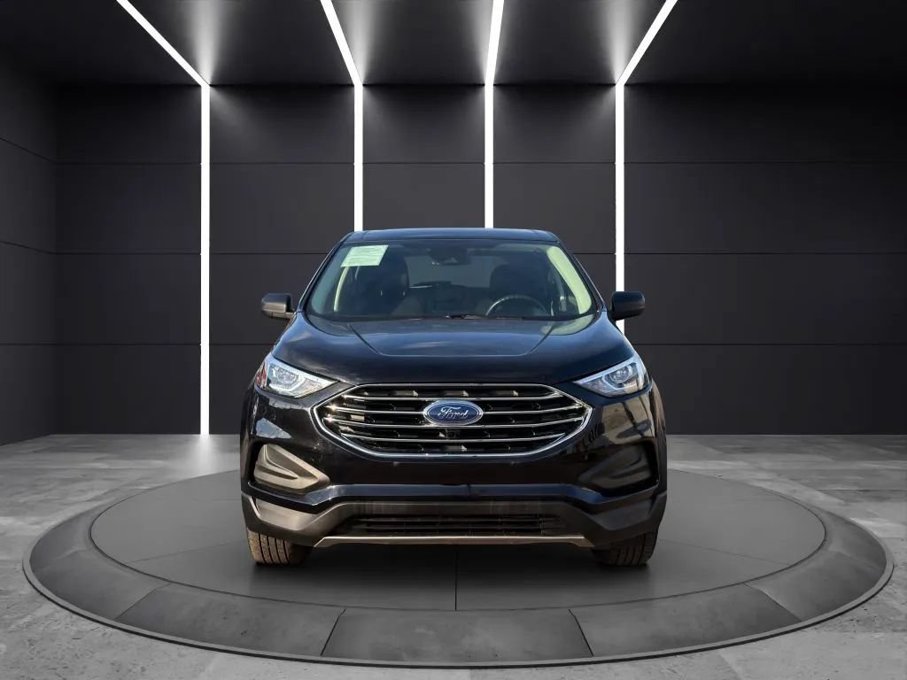 Used 2024 Ford Edge SE AWD/4WD image 2
