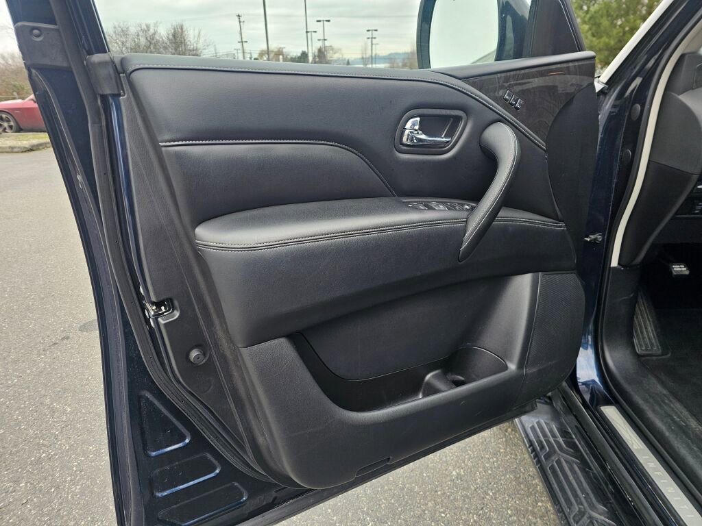 Used 2024 INFINITI QX80 Luxe image 23