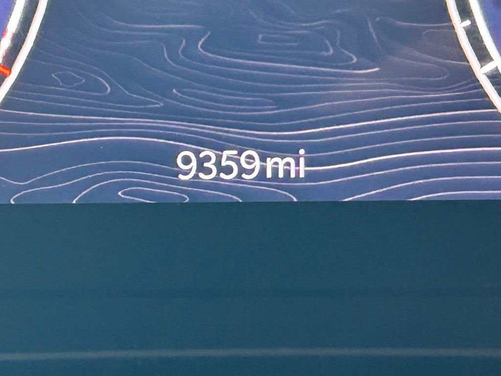 Used 2025 Jeep Grand Cherokee L Laredo image 27