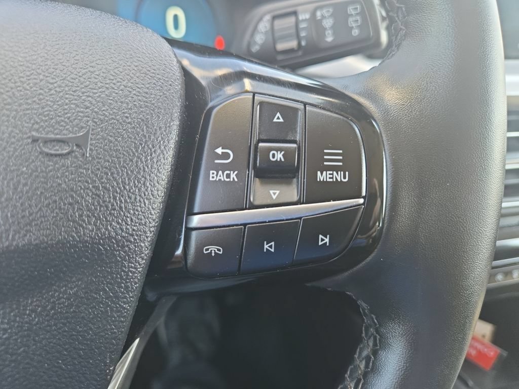 Used 2024 Ford Escape Platinum AWD/4WD image 18