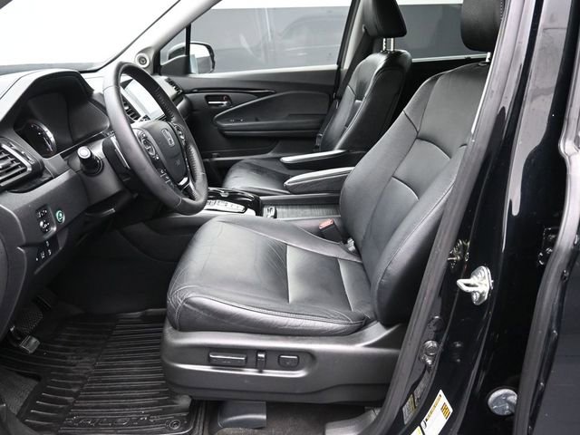 Used 2016 Honda Pilot Touring image 21