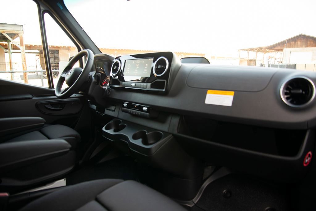 New 2026 Mercedes-Benz Sprinter 2500 image 13