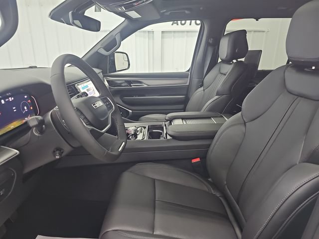 New 2026 Jeep Grand Wagoneer L Limited AWD/4WD image 9