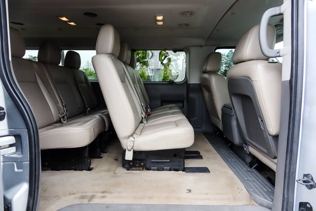 Used 2016 Nissan NV 3500 SL RWD image 45