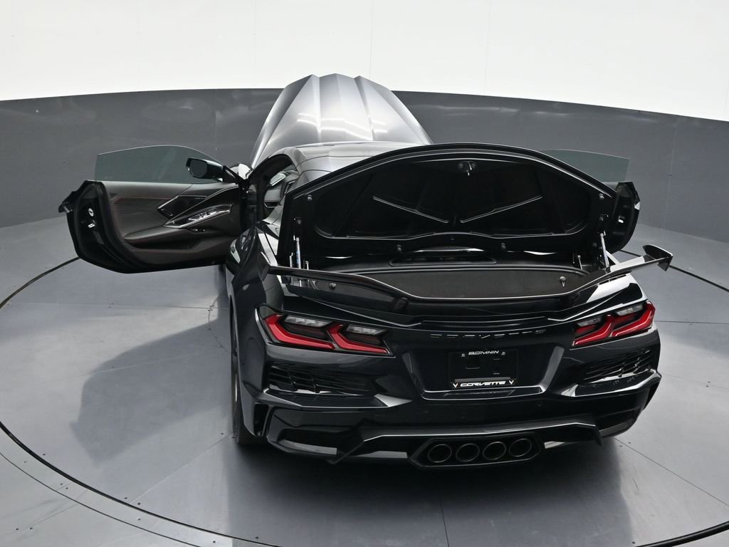 Used 2024 Chevrolet Corvette Z06 w/ Z07 Performance Package image 34