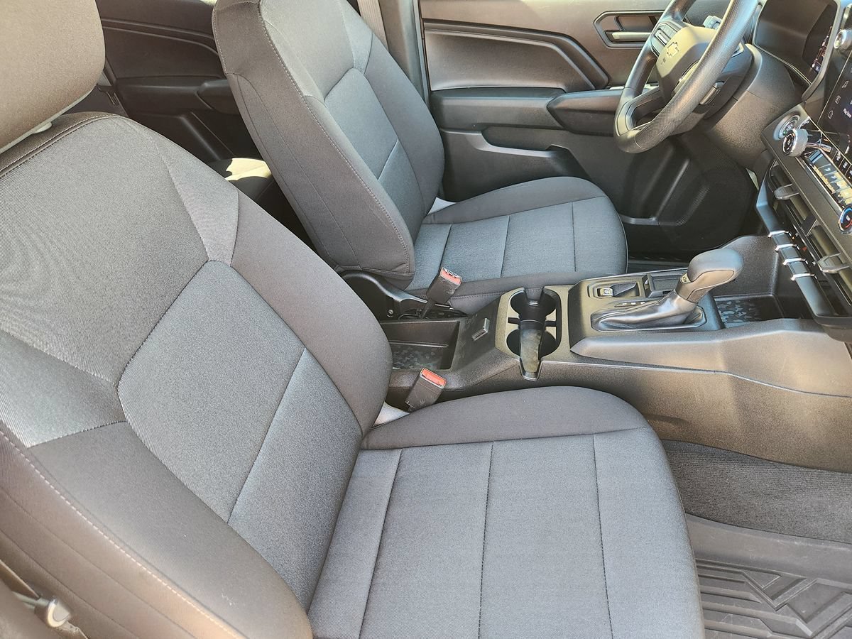 Used 2023 Chevrolet Colorado W/T w/ LPO, Pro Essentials Package RWD image 31
