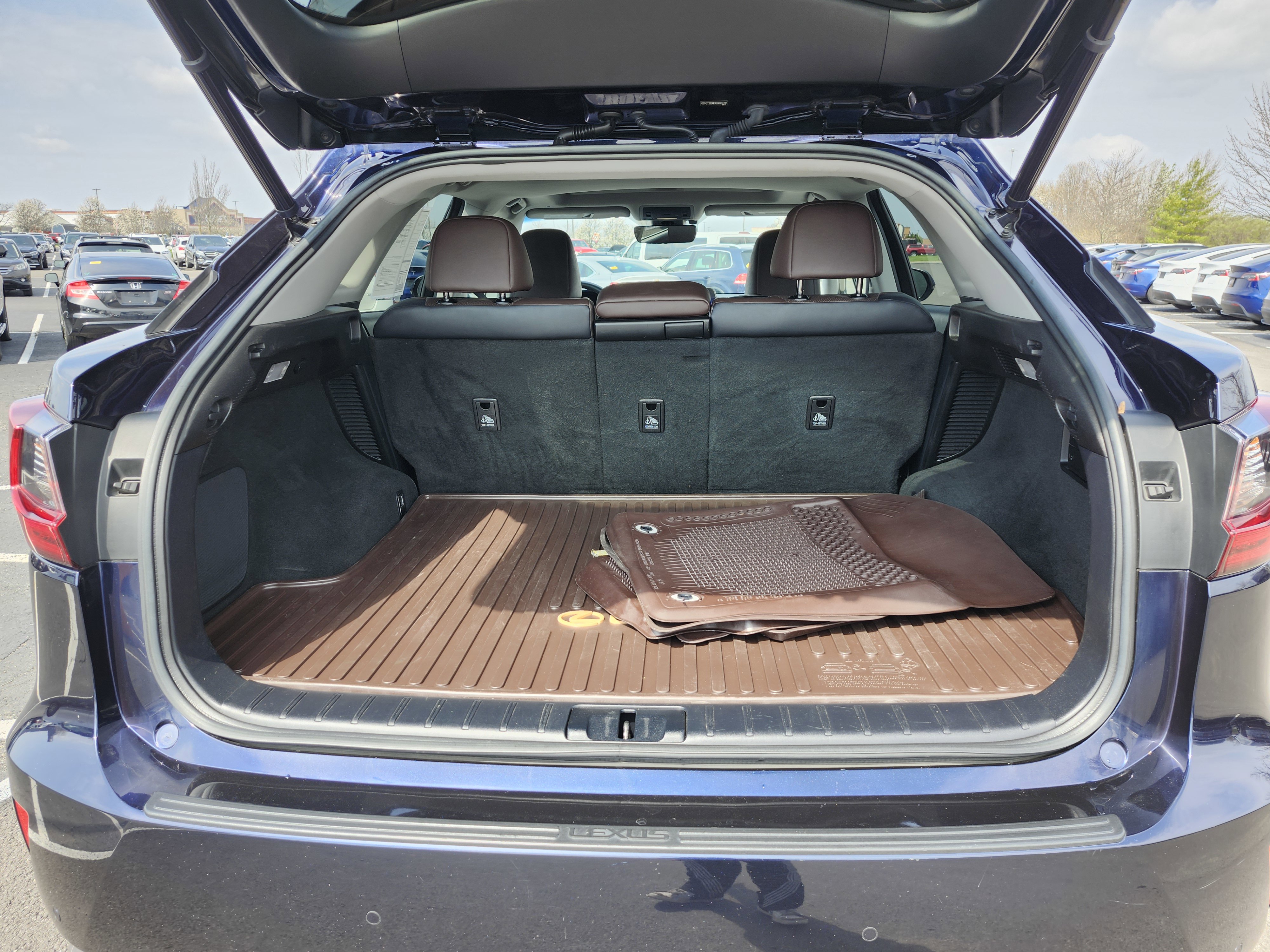 Used 2016 Lexus RX 450h AWD w/ Cold Weather Package image 26