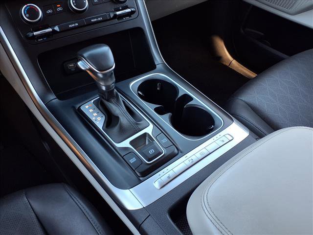 Used 2024 Kia Carnival LX image 17