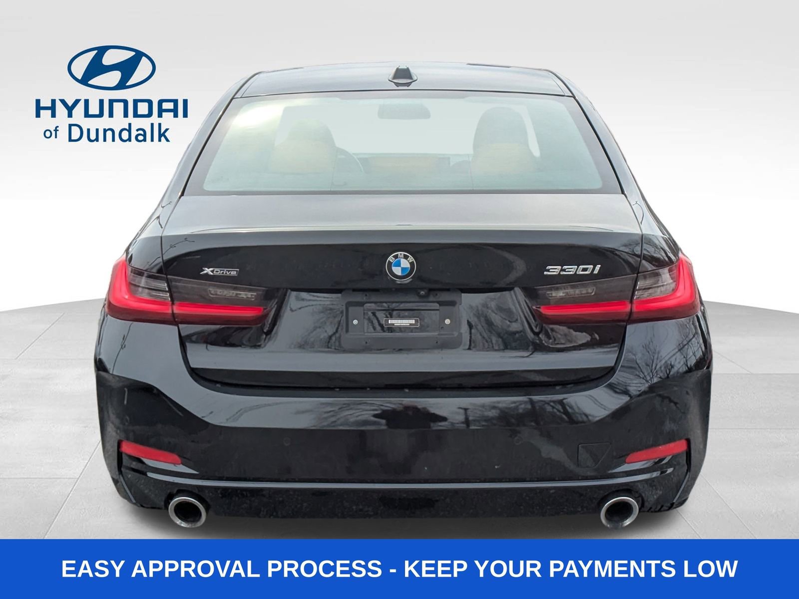 Used 2023 BMW 330i xDrive Sedan w/ Premium Package image 5