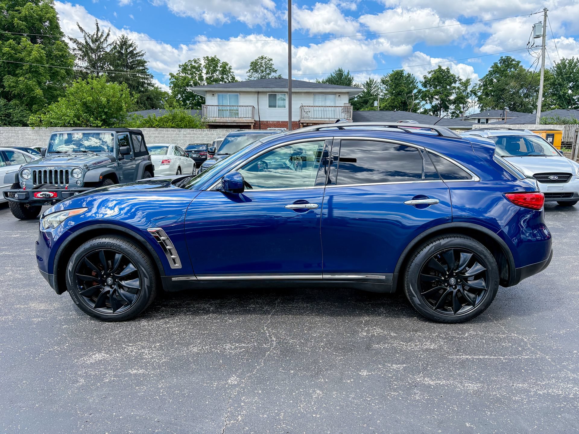 Used 2012 INFINITI FX35 Limited Edition AWD/4WD image 9