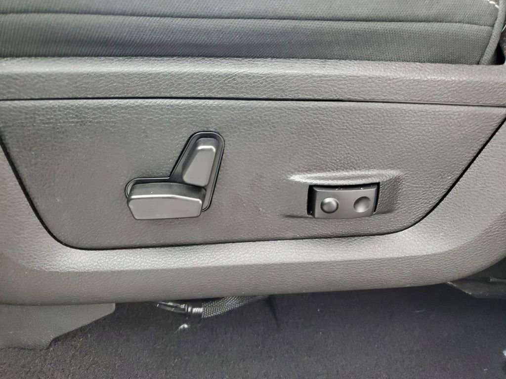 Used 2022 RAM 1500 Classic Warlock w/ Technology Package I image 29