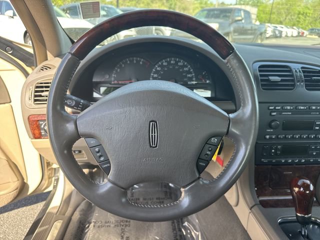 Used 2001 Lincoln LS image 23