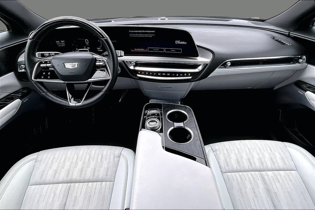 Used 2023 Cadillac Lyriq 2WD image 9