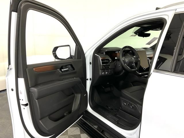 New 2026 GMC Yukon Denali w/ Denali Reserve Package image 30