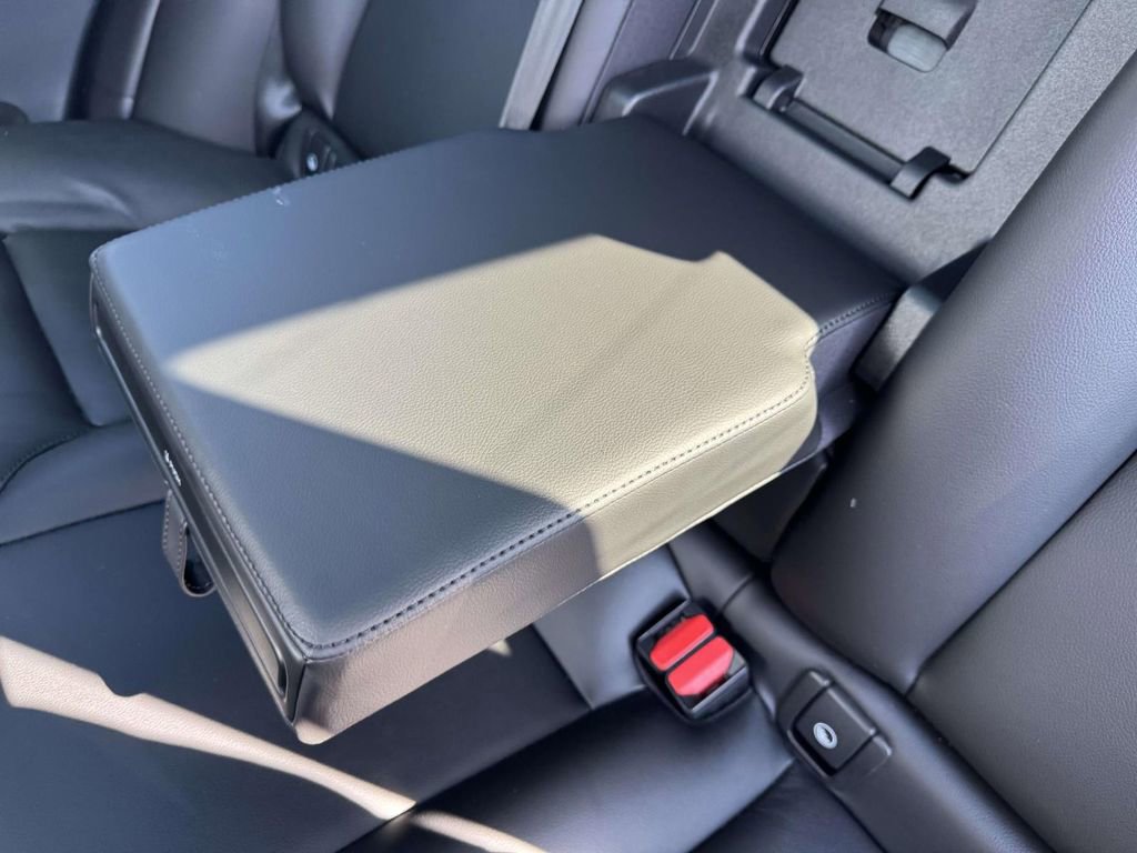 Used 2023 Volvo XC60 B5 Core w/ Climate Package image 10