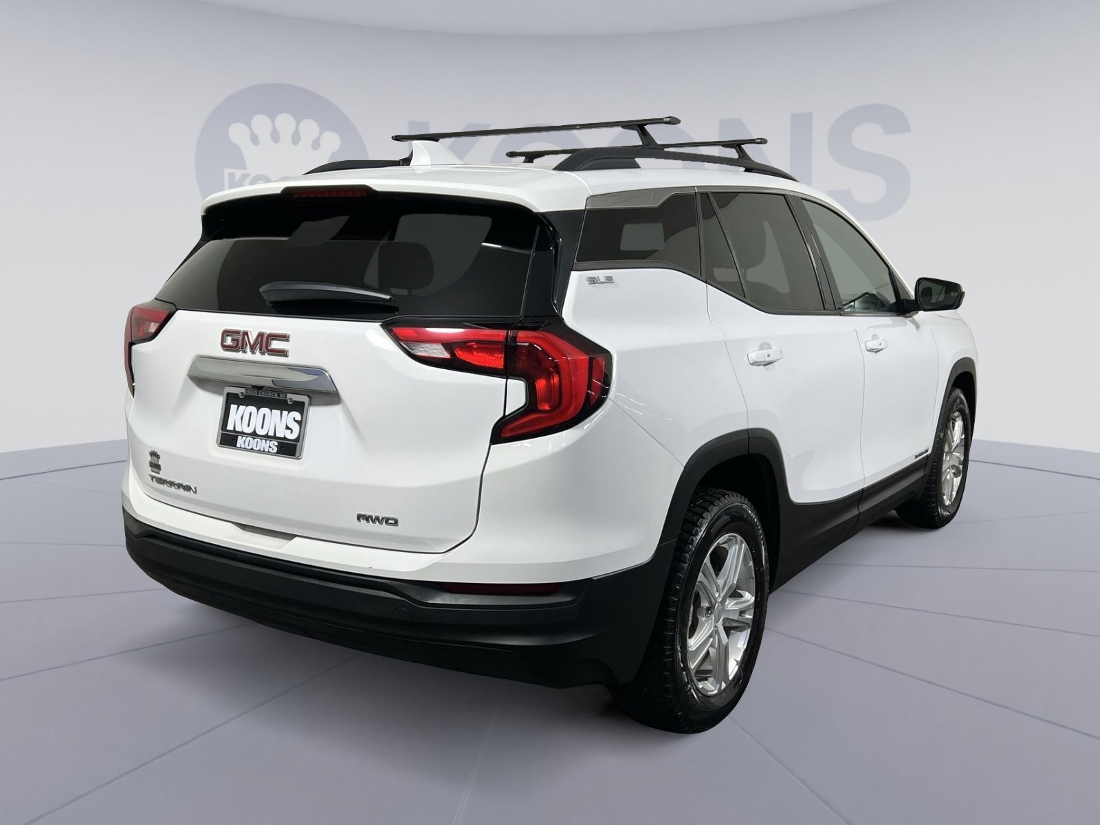 Used 2020 GMC Terrain SLE w/ Driver Convenience Package image 7