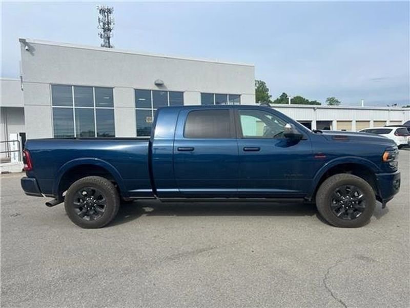 Used 2022 RAM 3500 Limited AWD/4WD image 46