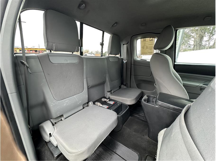 Used 2012 Toyota Tacoma 4x4 Access Cab V6 w/ TRD Off-Road Pkg image 16